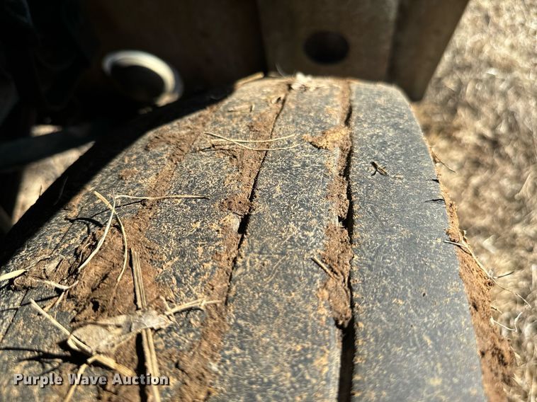 image for item EJ0172 1981 Peterbilt 359 semi truck