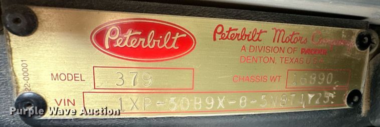image for item EK9934 2005 Peterbilt 379 semi truck