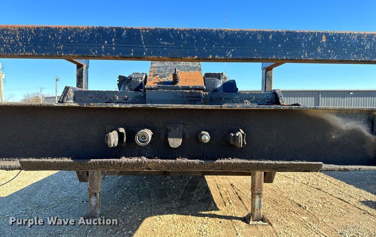 image for item GG9961 1998 Dakota Trail Eze drop deck equipment trailer