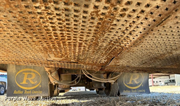 image for item GG9961 1998 Dakota Trail Eze drop deck equipment trailer