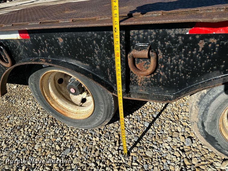 image for item GG9961 1998 Dakota Trail Eze drop deck equipment trailer