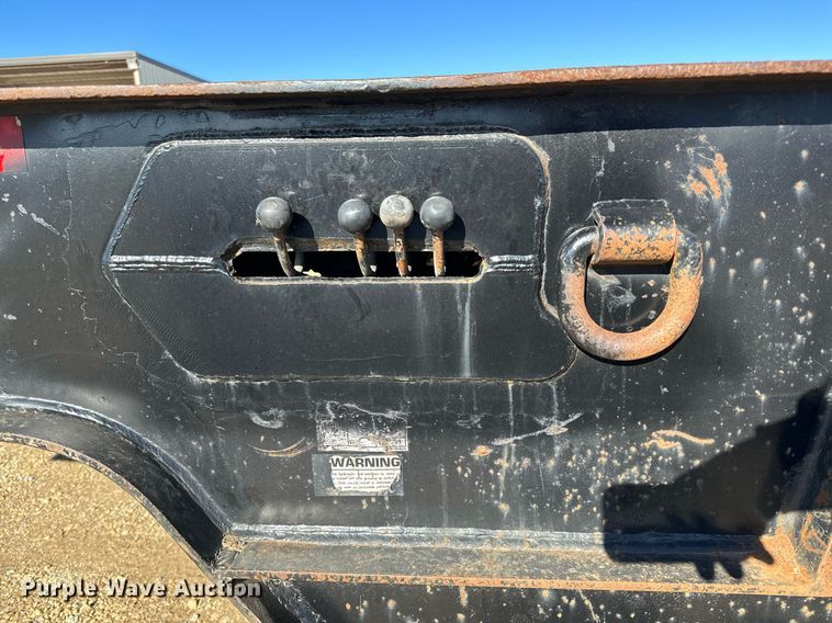 image for item GG9961 1998 Dakota Trail Eze drop deck equipment trailer