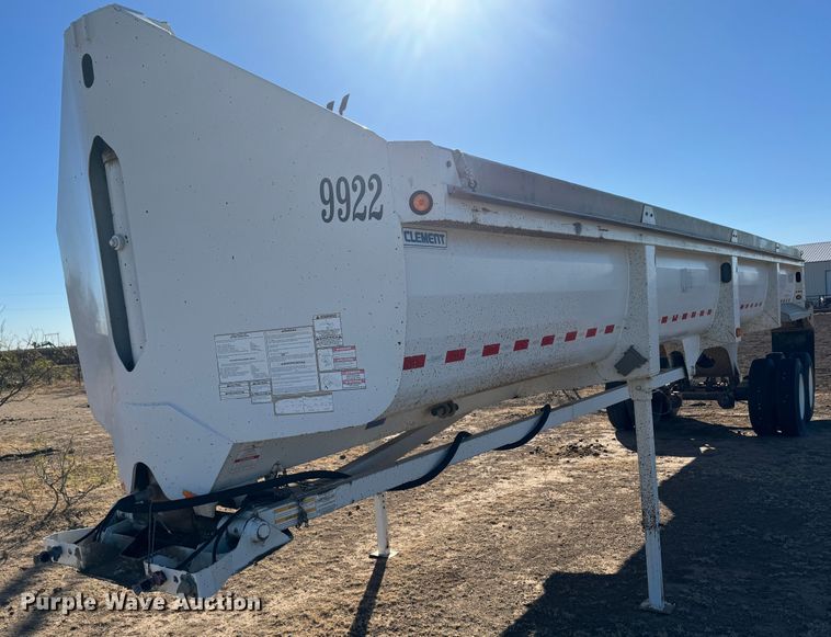 image for item GQ9226 2016 Clement Starlite end dump trailer