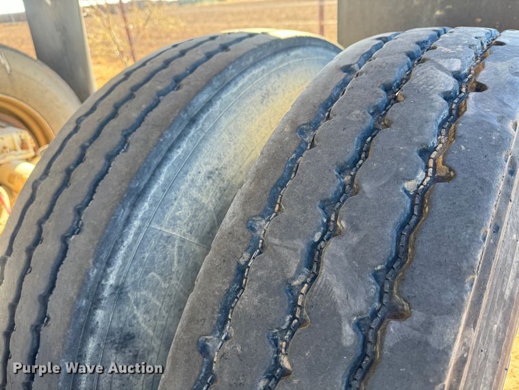 image for item GQ9226 2016 Clement Starlite end dump trailer