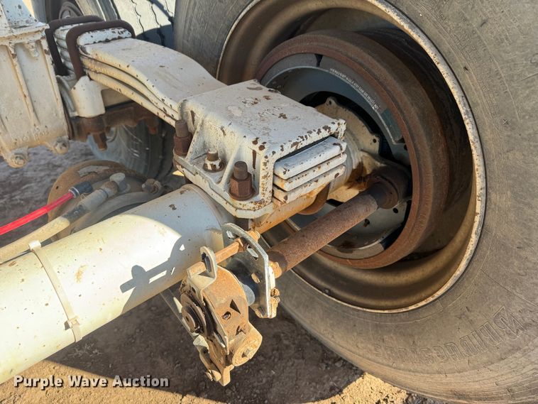 image for item GQ9226 2016 Clement Starlite end dump trailer