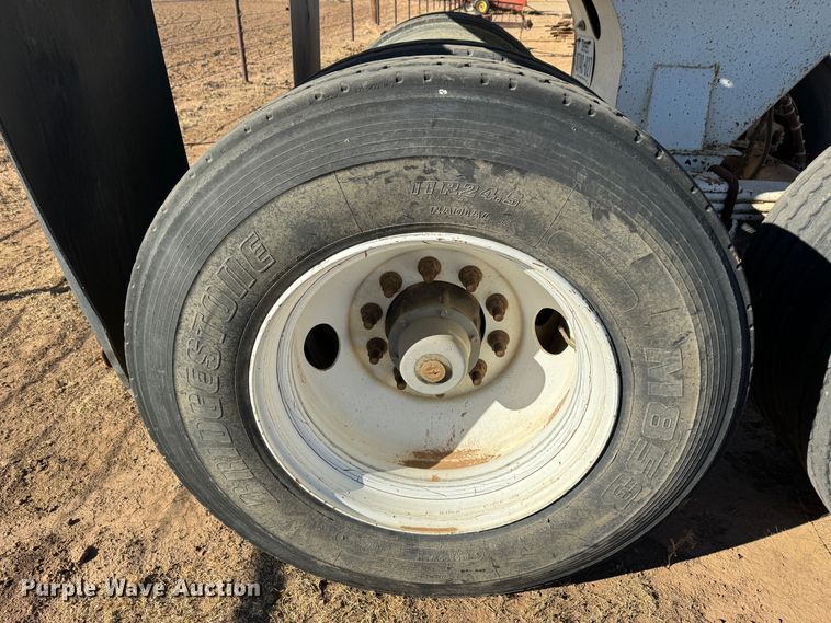 image for item GQ9226 2016 Clement Starlite end dump trailer