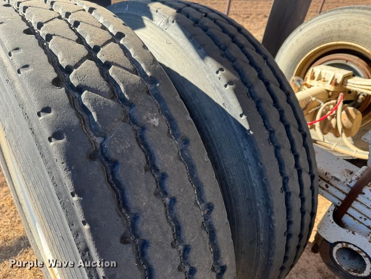 image for item GQ9226 2016 Clement Starlite end dump trailer