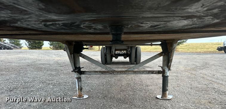 image for item KH9652 1983 Utility Trailer VS2DS dry van trailer