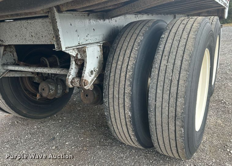 image for item KH9652 1983 Utility Trailer VS2DS dry van trailer