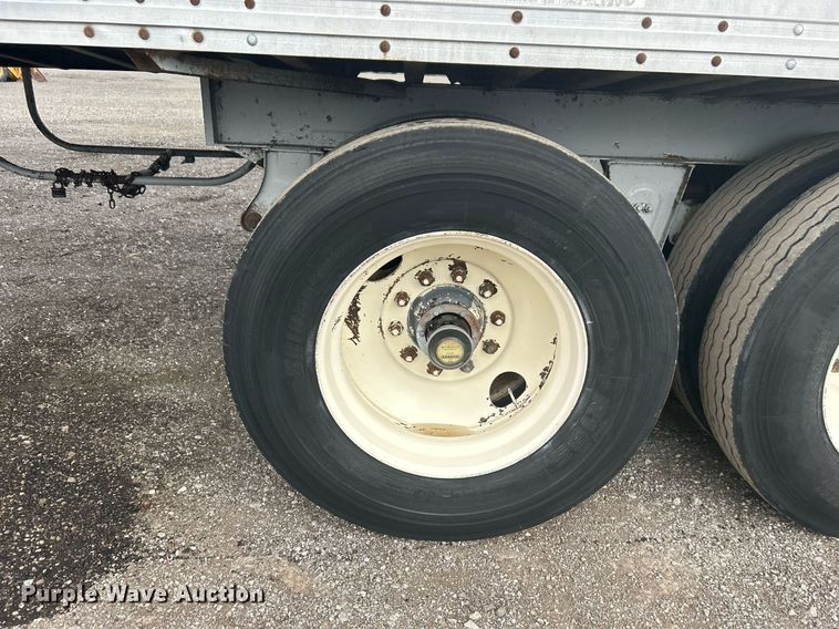 image for item KH9652 1983 Utility Trailer VS2DS dry van trailer