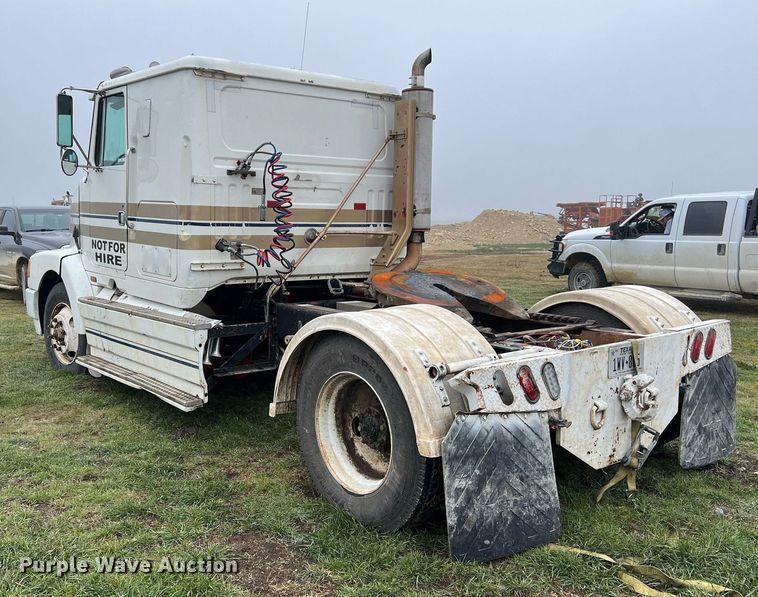 image for item KV9920 1994 White GMC semi truck