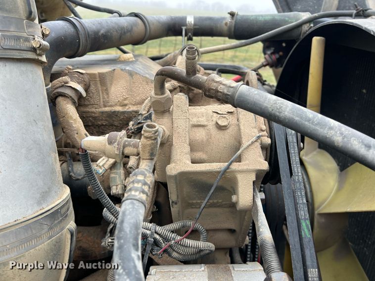 image for item KV9920 1994 White GMC semi truck