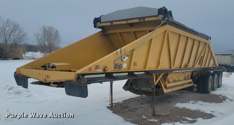 image for item LA9562 1997 Ranch Manufacturing bottom dump trailer