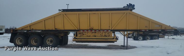 image for item LA9562 1997 Ranch Manufacturing bottom dump trailer