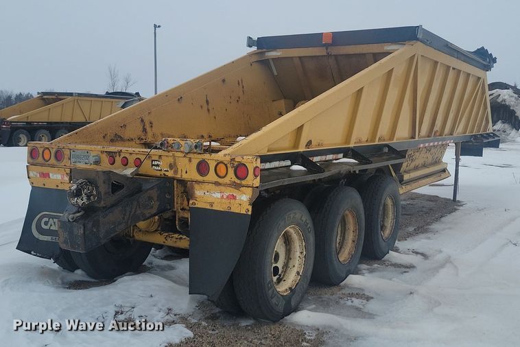 image for item LA9562 1997 Ranch Manufacturing bottom dump trailer