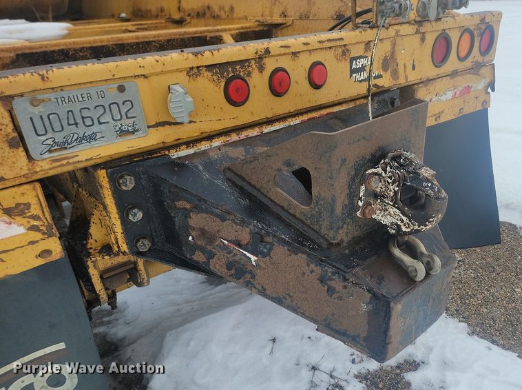 image for item LA9562 1997 Ranch Manufacturing bottom dump trailer