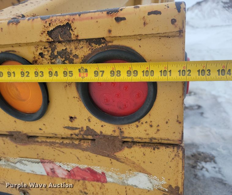 image for item LA9562 1997 Ranch Manufacturing bottom dump trailer