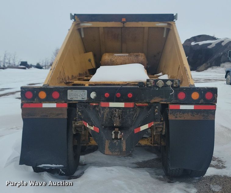 image for item LA9563 1997 Ranch Manufacturing bottom dump trailer