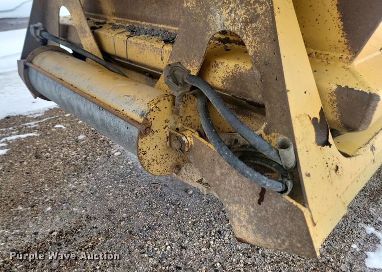 image for item LA9563 1997 Ranch Manufacturing bottom dump trailer