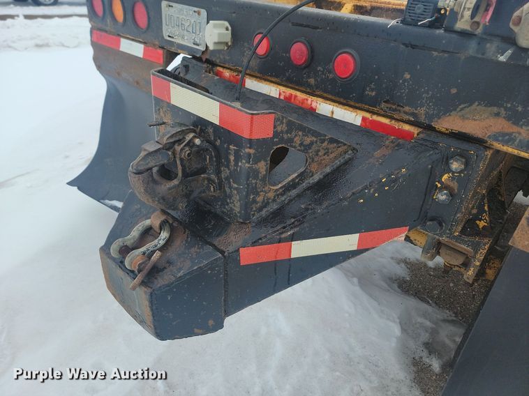 image for item LA9563 1997 Ranch Manufacturing bottom dump trailer