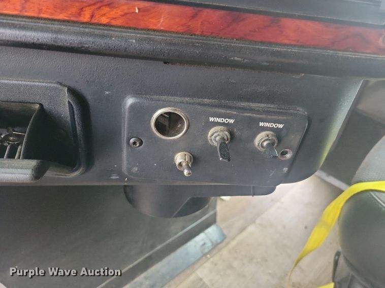 image for item LC9793 2005 Freightliner  FLD132 semi truck