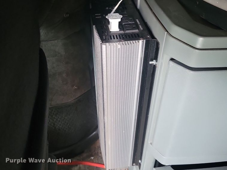 image for item LC9793 2005 Freightliner  FLD132 semi truck