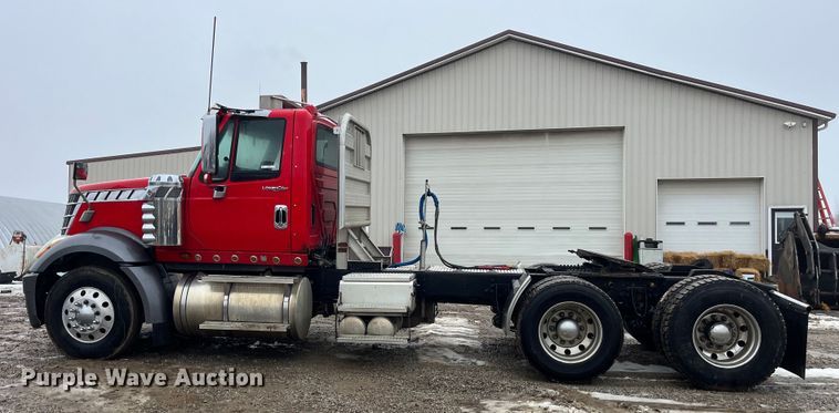 image for item LD9928 2010 International  Lonestar SFA  semi truck