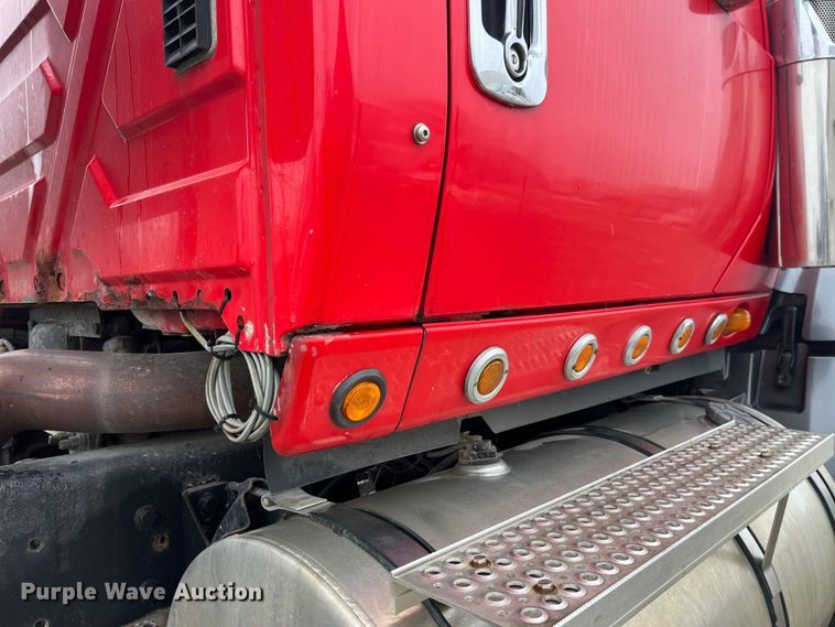 image for item LD9928 2010 International  Lonestar SFA  semi truck