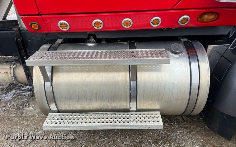 image for item LD9928 2010 International  Lonestar SFA  semi truck