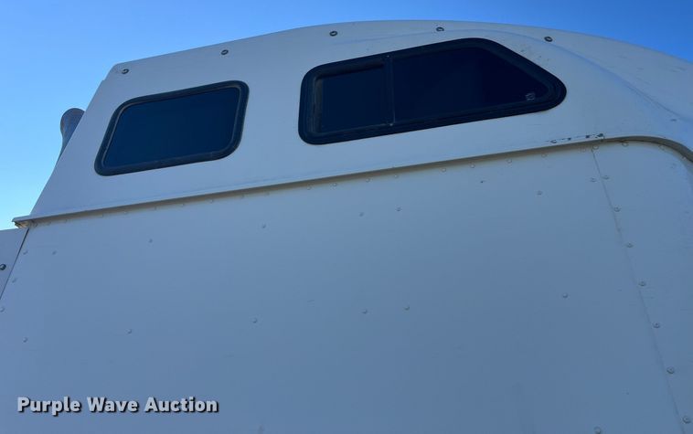 image for item LD9943 2007 International  9400i semi truck