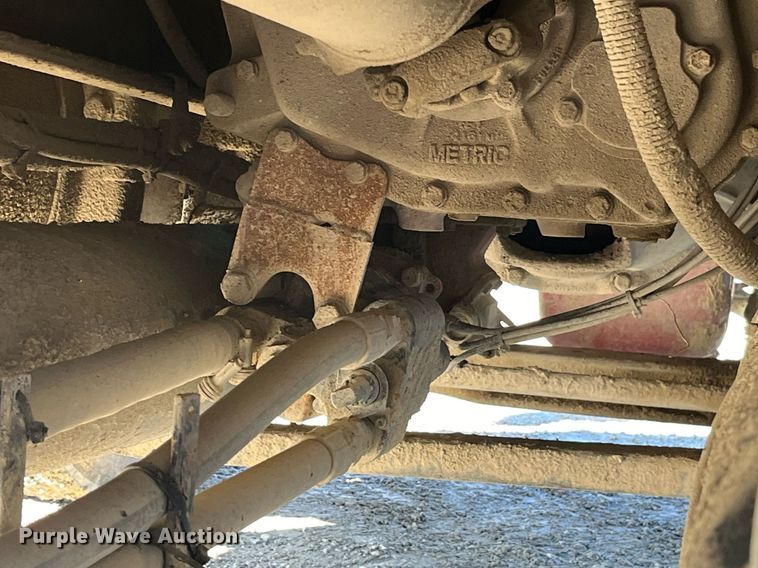 image for item LD9943 2007 International  9400i semi truck