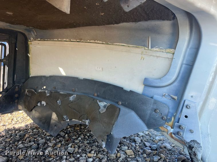 image for item LD9943 2007 International  9400i semi truck