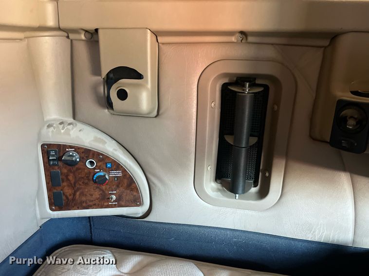 image for item LD9943 2007 International  9400i semi truck