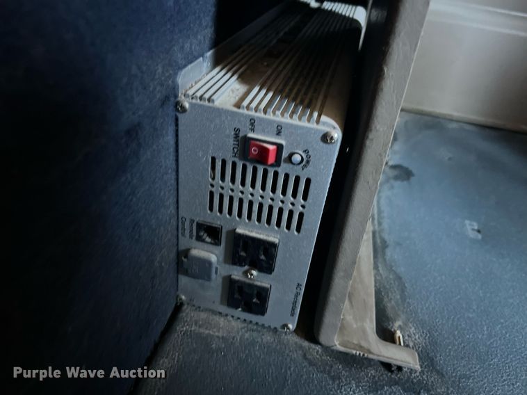 image for item LD9943 2007 International  9400i semi truck