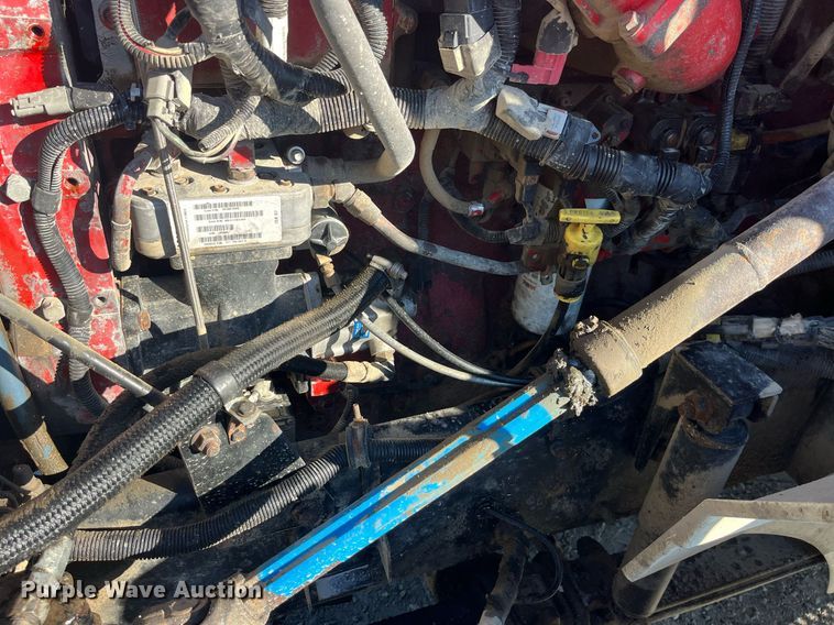 image for item LD9943 2007 International  9400i semi truck