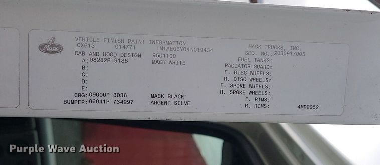 image for item LJ9447 2004 Mack CX613 semi truck