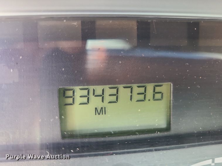 image for item LJ9516 2016 Freightliner Cascadia semi truck