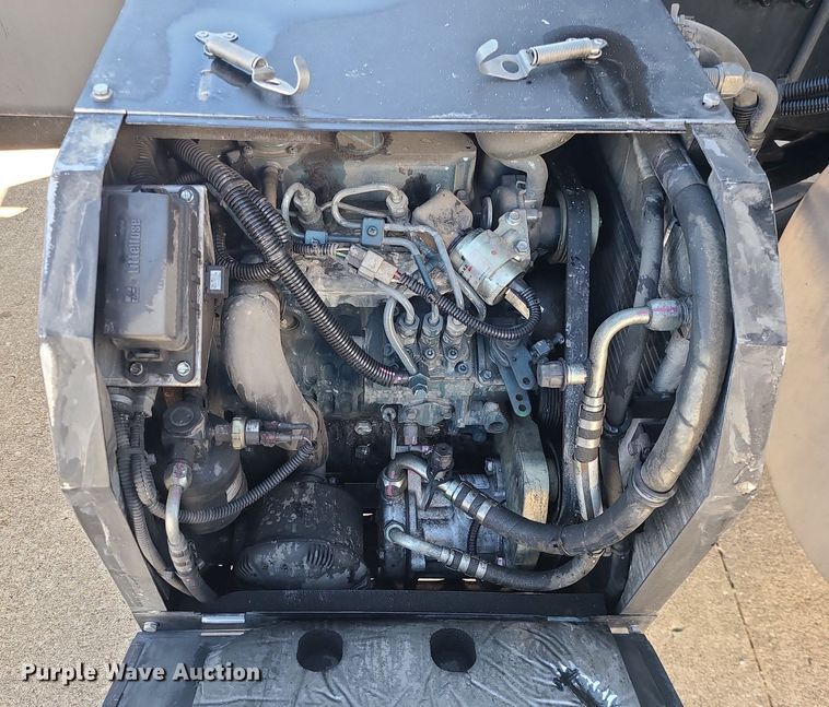 image for item LJ9518 2016 Freightliner Cascadia semi truck