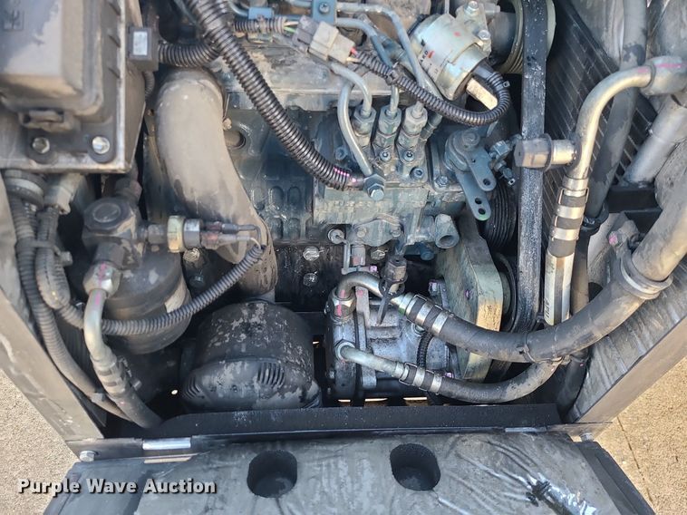 image for item LJ9518 2016 Freightliner Cascadia semi truck