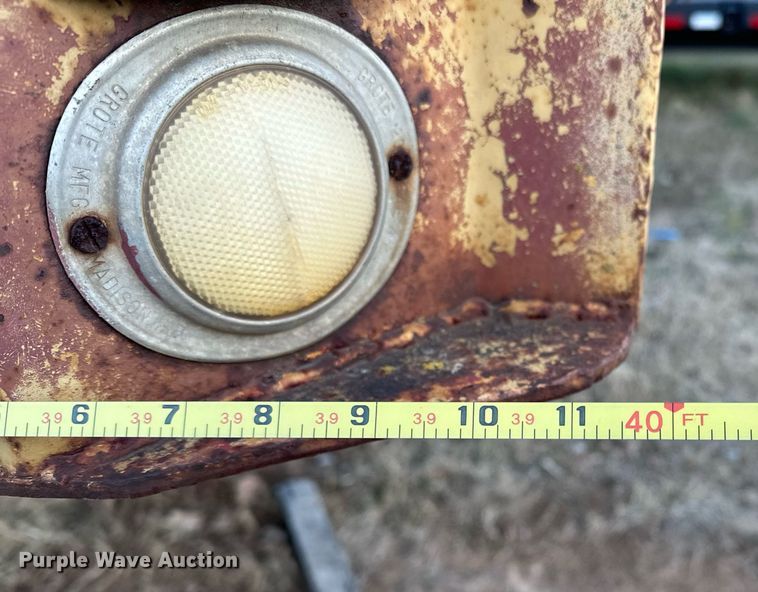 image for item LK9773 1978 Belshe T-10 drop deck trailer