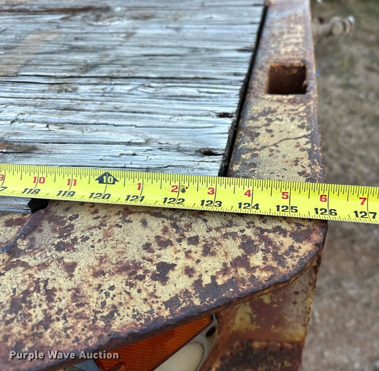 image for item LK9773 1978 Belshe T-10 drop deck trailer