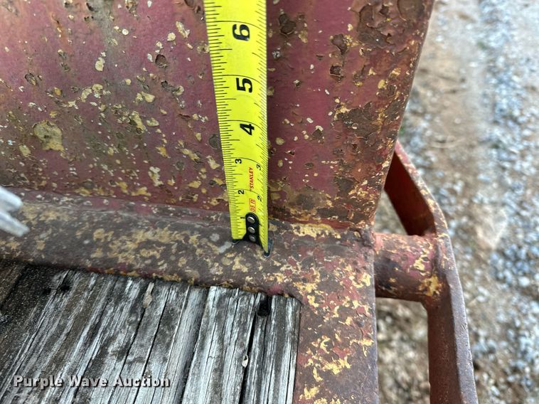 image for item LK9773 1978 Belshe T-10 drop deck trailer