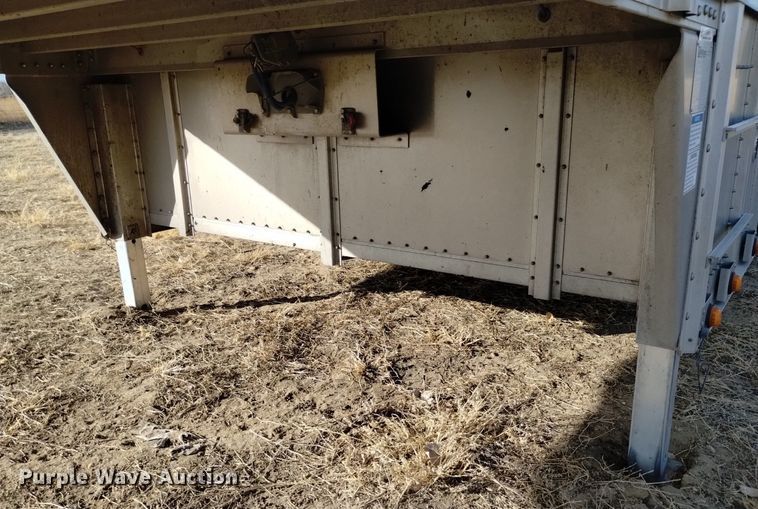 image for item LN9916 2023 Wilson  PSDCL-402 livestock trailer