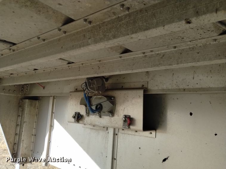 image for item LN9916 2023 Wilson  PSDCL-402 livestock trailer