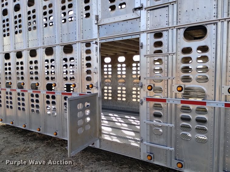 image for item LN9916 2023 Wilson  PSDCL-402 livestock trailer