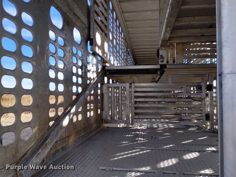 image for item LN9916 2023 Wilson  PSDCL-402 livestock trailer