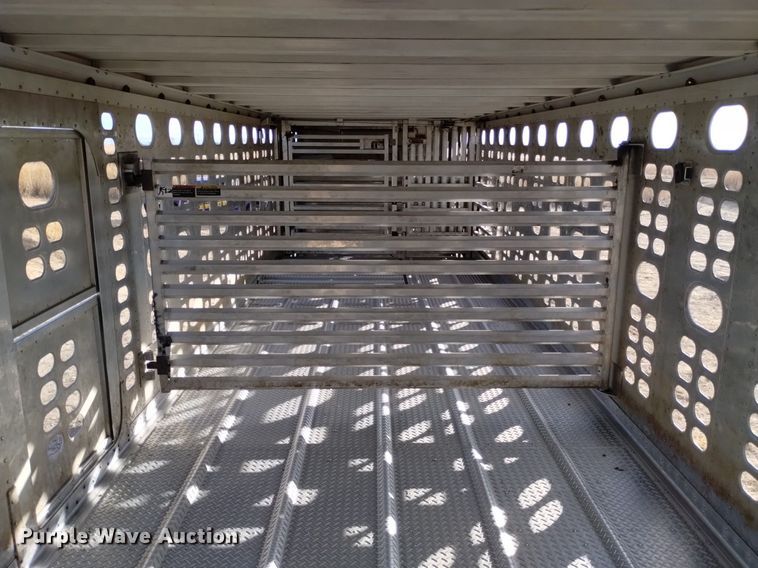image for item LN9916 2023 Wilson  PSDCL-402 livestock trailer