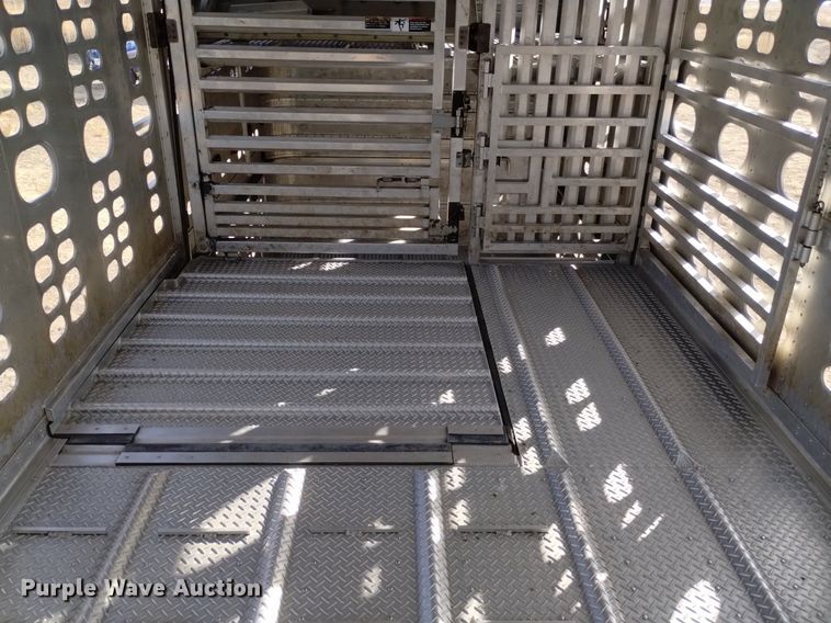 image for item LN9916 2023 Wilson  PSDCL-402 livestock trailer