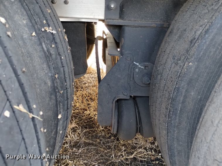 image for item LN9916 2023 Wilson  PSDCL-402 livestock trailer