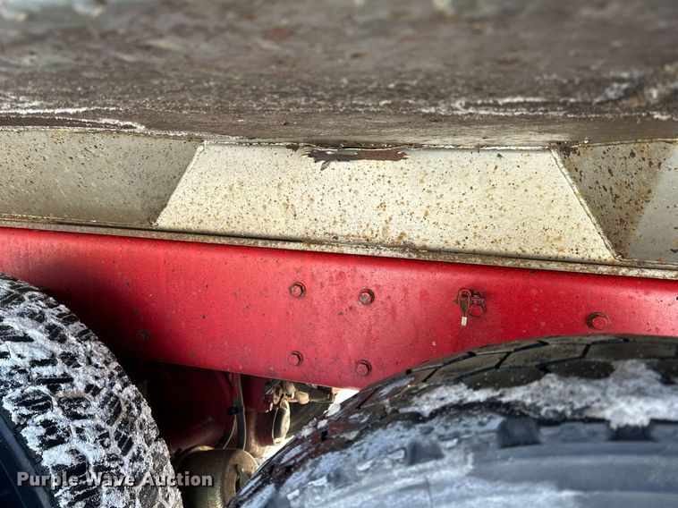 image for item LO9470 2016 Kenworth  T880 dump truck